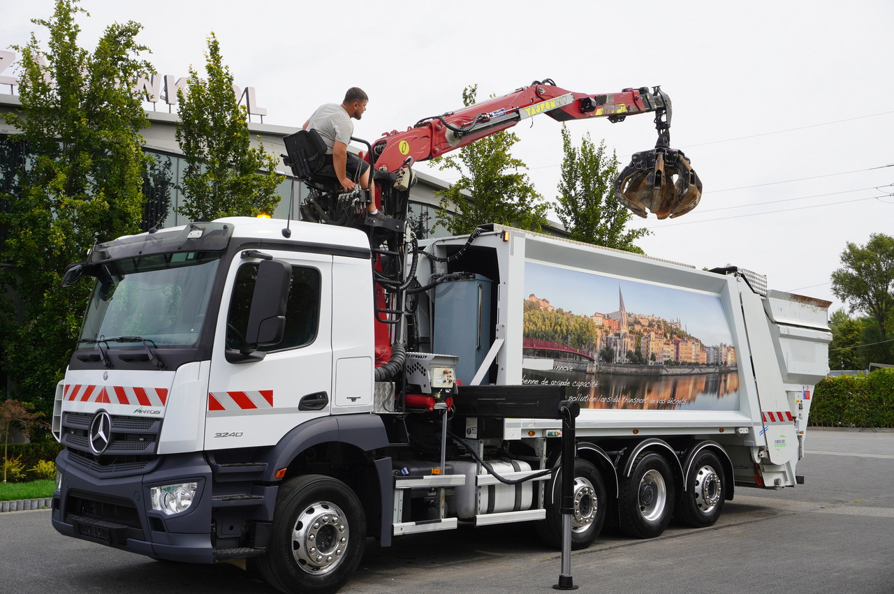 MERCEDES-BENZ Antos 3240 8x2 / Tajfun 5T crane / Farid Industries garbage truck/ 3 steered axles - Сміттєвози: фото 4 MERCEDES-BENZ Antos 3240 8x2 / Tajfun 5T crane / Farid Industries garbage truck/ 3 steered axles - Сміттєвози: фото 4