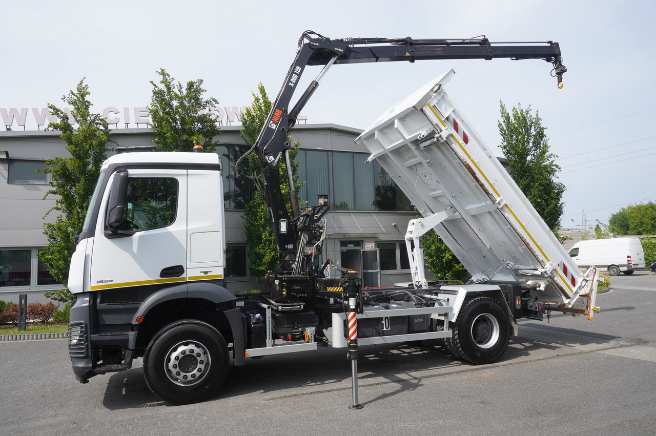 MERCEDES-BENZ Arocs 1833 / 87,000 km!!! / Hds HIAB X-DUO 128 B-2 / three-sided tipper - Бортова вантажівка/ Платформа, Вантажівка з маніпулятором: фото 4 MERCEDES-BENZ Arocs 1833 / 87,000 km!!! / Hds HIAB X-DUO 128 B-2 / three-sided tipper - Бортова вантажівка/ Платформа, Вантажівка з маніпулятором: фото 4
