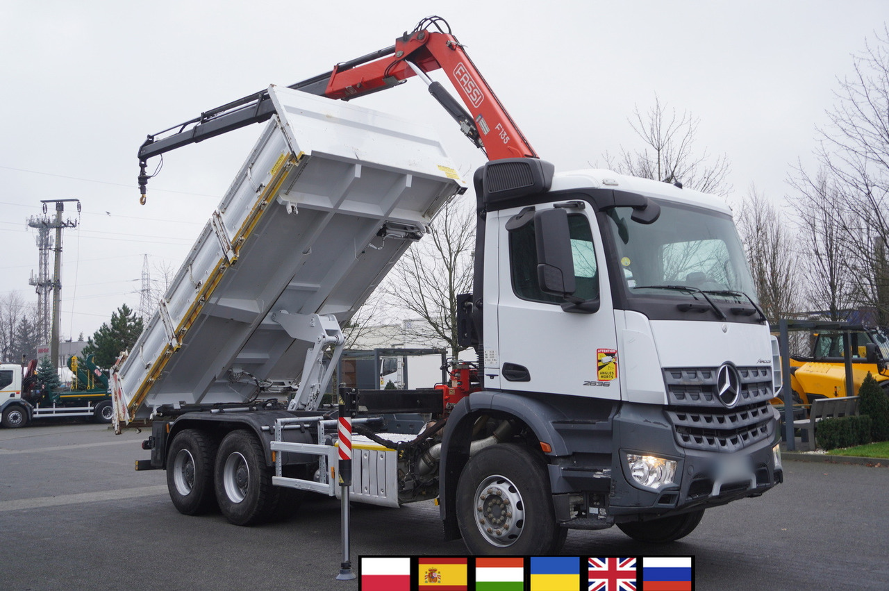 MERCEDES-BENZ Arocs 2636 6x4 / 2-way tipper / Fassi F135A.0.23 / remote control / Rotator - Самоскид вантажівка, Вантажівка з маніпулятором: фото 1 MERCEDES-BENZ Arocs 2636 6x4 / 2-way tipper / Fassi F135A.0.23 / remote control / Rotator - Самоскид вантажівка, Вантажівка з маніпулятором: фото 1