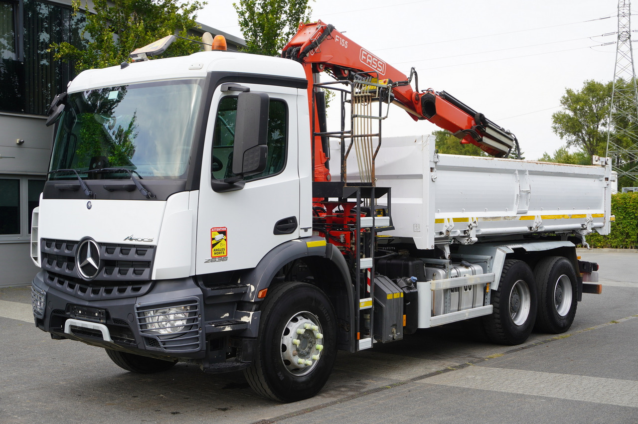 MERCEDES-BENZ Arocs 2636 / 6x4 / HDS Fassi / 3-Way Tipper / Bortmatic - Вантажівка з маніпулятором: фото 4 MERCEDES-BENZ Arocs 2636 / 6x4 / HDS Fassi / 3-Way Tipper / Bortmatic - Вантажівка з маніпулятором: фото 4