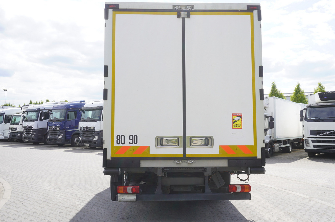 MERCEDES-BENZ Atego 1021 / Lamberet meat hook refrigerator / Carcass elevator 1000 kg / Thermoking T800 R - Рефрижератор вантажівка, Вантажівка з маніпулятором: фото 4 MERCEDES-BENZ Atego 1021 / Lamberet meat hook refrigerator / Carcass elevator 1000 kg / Thermoking T800 R - Рефрижератор вантажівка, Вантажівка з маніпулятором: фото 4