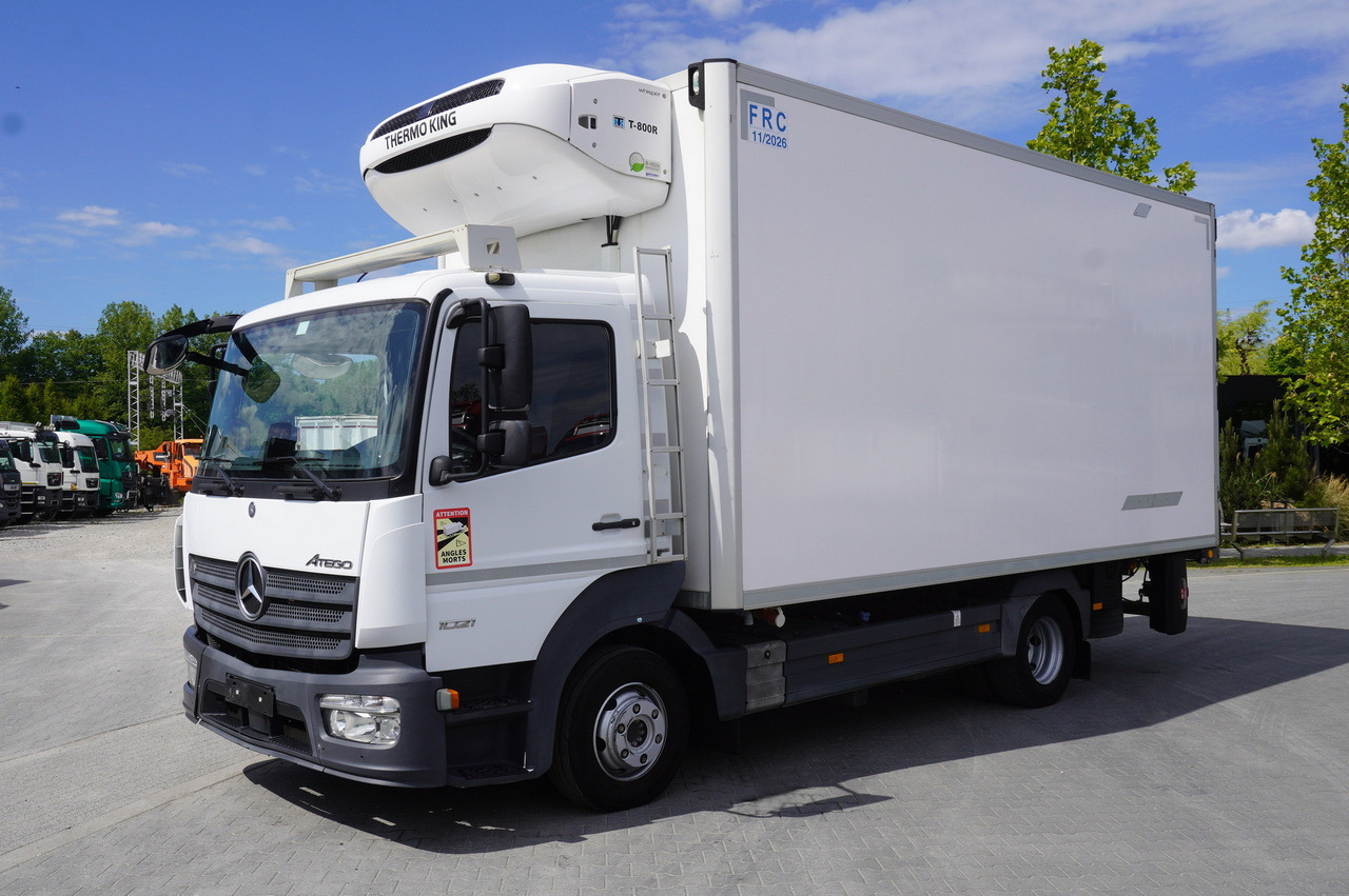 MERCEDES-BENZ Atego 1021 / Lamberet meat hook refrigerator / Carcass elevator 1000 kg / Thermoking T800 R - Рефрижератор вантажівка, Вантажівка з маніпулятором: фото 2 MERCEDES-BENZ Atego 1021 / Lamberet meat hook refrigerator / Carcass elevator 1000 kg / Thermoking T800 R - Рефрижератор вантажівка, Вантажівка з маніпулятором: фото 2