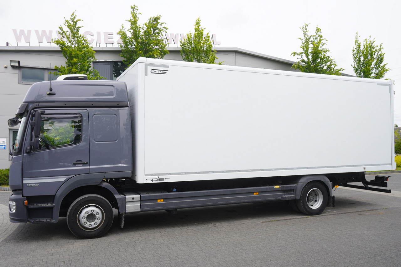 MERCEDES-BENZ Atego 1223 / 18 EPAL box / 2021 / sleeping cab - Вантажівка з закритим кузовом: фото 3 MERCEDES-BENZ Atego 1223 / 18 EPAL box / 2021 / sleeping cab - Вантажівка з закритим кузовом: фото 3
