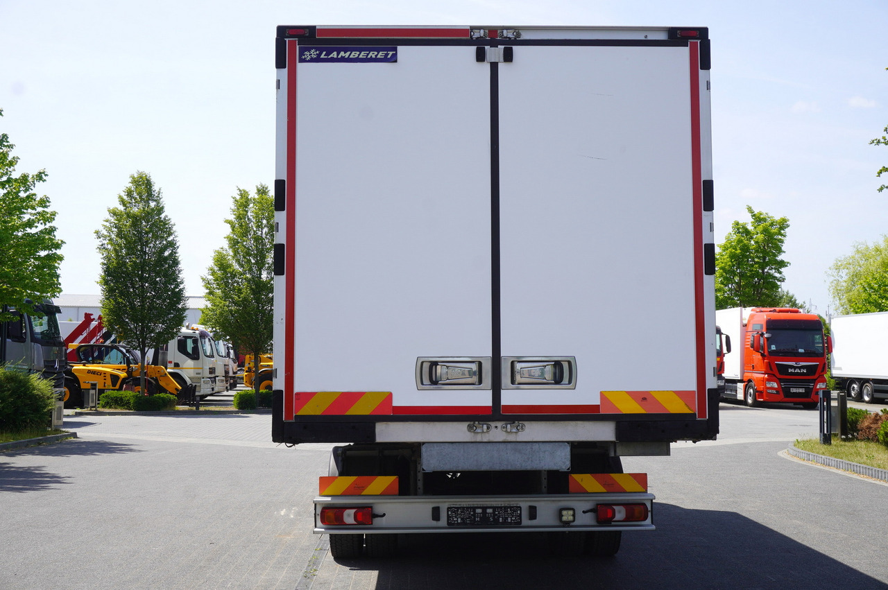 MERCEDES-BENZ Atego 1223 / Lamberet Refrigerator / Full ADR / Sleeper cab / 175 tho. km - Рефрижератор вантажівка: фото 4 MERCEDES-BENZ Atego 1223 / Lamberet Refrigerator / Full ADR / Sleeper cab / 175 tho. km - Рефрижератор вантажівка: фото 4