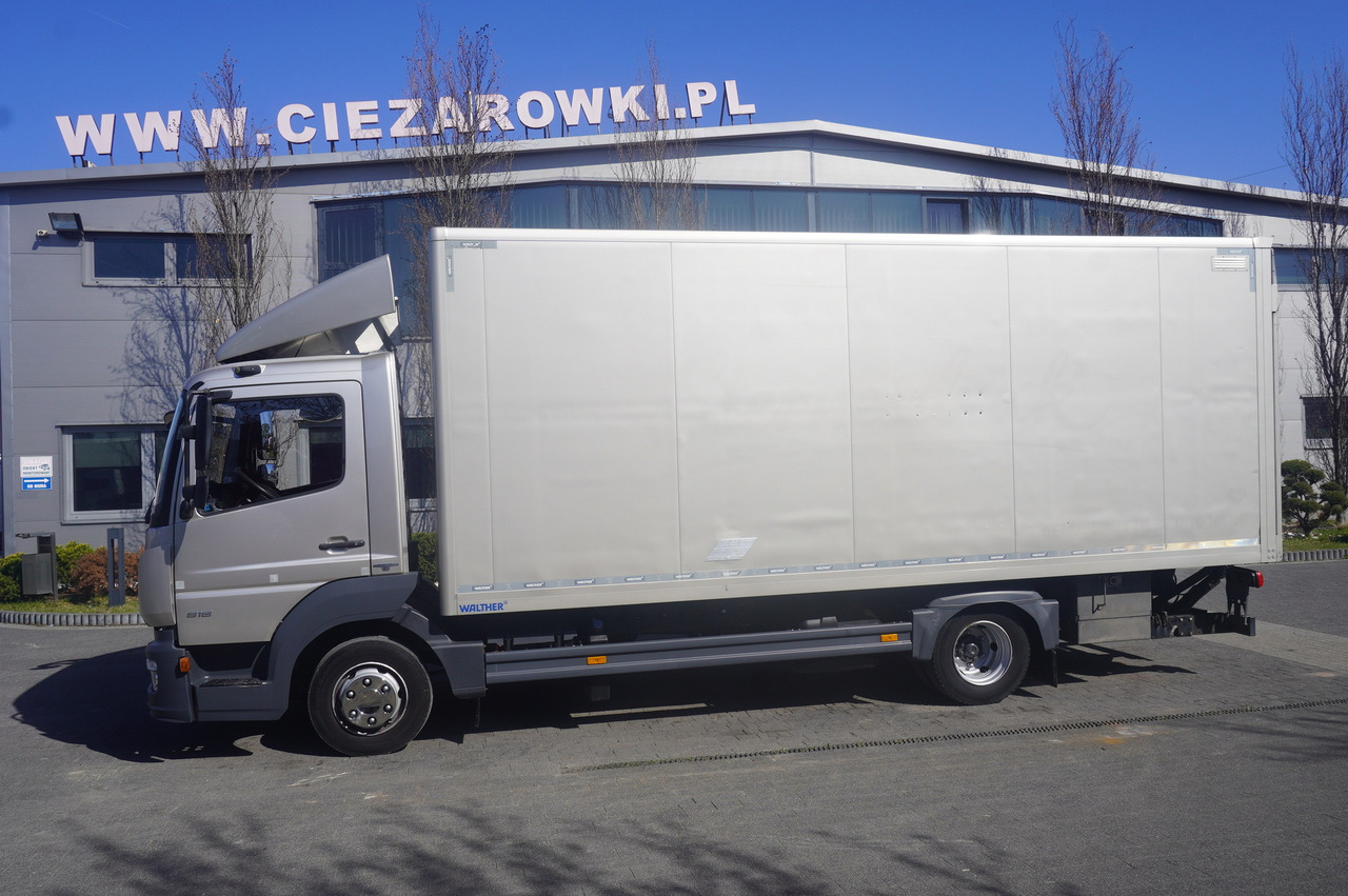 MERCEDES-BENZ Atego 818 / Box superstructure / DAUTEL tailgate 1.5T - Вантажівка з закритим кузовом: фото 2 MERCEDES-BENZ Atego 818 / Box superstructure / DAUTEL tailgate 1.5T - Вантажівка з закритим кузовом: фото 2