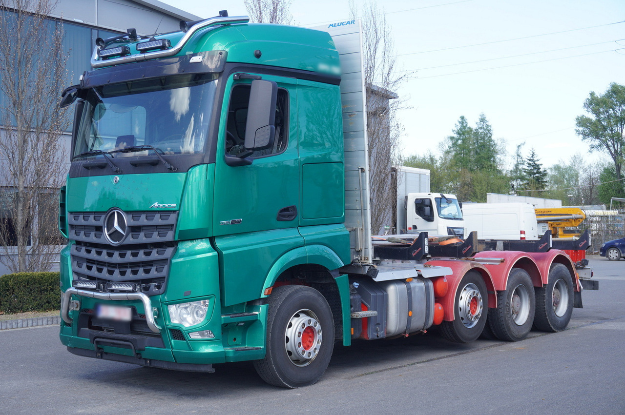 Mercedes-Benz Arocs 3563 8 × 4 / 630 HP / steered axle / Logging superstructure - Вантажівка шасі: фото 3 Mercedes-Benz Arocs 3563 8 × 4 / 630 HP / steered axle / Logging superstructure - Вантажівка шасі: фото 3