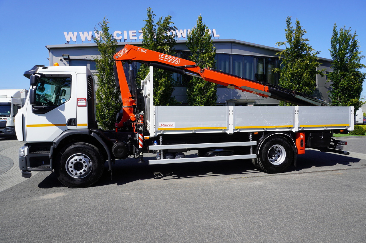 RENAULT C320 P 4x2 / FASSI crane 6.2 T / range 10 m / Flatbed 15 EPAL / 50 tho. km! - Вантажівка з маніпулятором: фото 2 RENAULT C320 P 4x2 / FASSI crane 6.2 T / range 10 m / Flatbed 15 EPAL / 50 tho. km! - Вантажівка з маніпулятором: фото 2