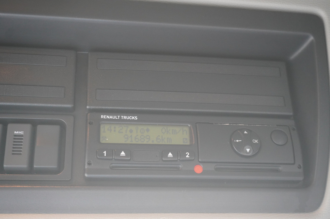 RENAULT D13 / 90 tho km !!! / Meat hook refrigerator / Thermoking T800R / 2 units - Рефрижератор вантажівка: фото 2 RENAULT D13 / 90 tho km !!! / Meat hook refrigerator / Thermoking T800R / 2 units - Рефрижератор вантажівка: фото 2