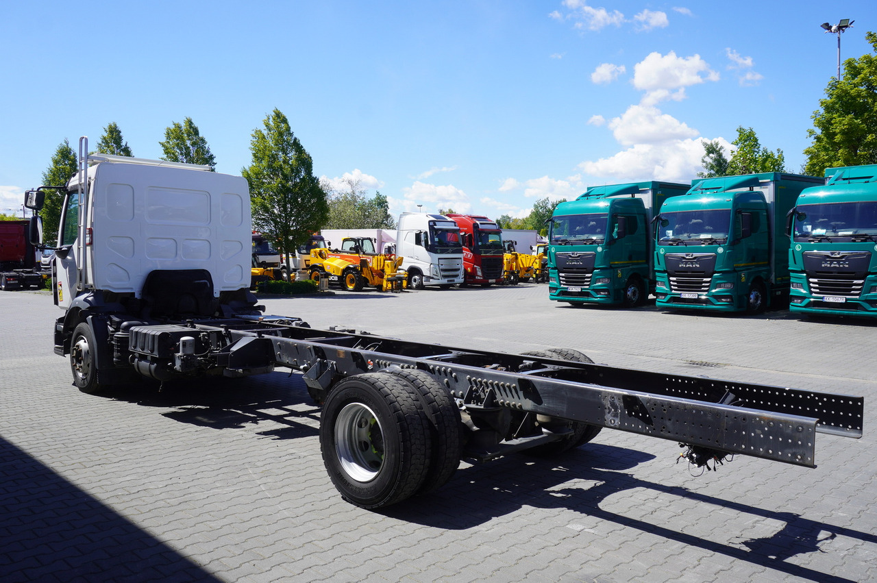 RENAULT D16 / frame 7.3 m / Differential lock / 3 units - Вантажівка шасі: фото 4 RENAULT D16 / frame 7.3 m / Differential lock / 3 units - Вантажівка шасі: фото 4