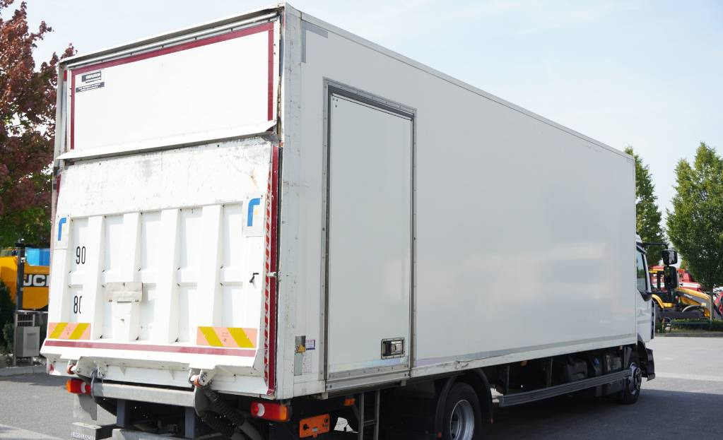 RENAULT Renault D12 E6 / Container 18 pallets / Lift - Вантажівка з закритим кузовом: фото 5 RENAULT Renault D12 E6 / Container 18 pallets / Lift - Вантажівка з закритим кузовом: фото 5