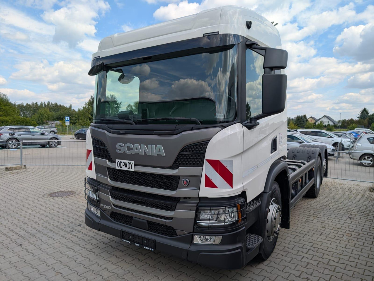 SCANIA P 340 B6x2*4NA / chassis frame / steering axle / CNG / large cab / 8 units - Вантажівка шасі: фото 2 SCANIA P 340 B6x2*4NA / chassis frame / steering axle / CNG / large cab / 8 units - Вантажівка шасі: фото 2