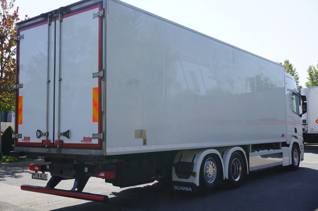 SCANIA R500 Hook-Up Refrigerated Truck KIESLING 20 EPAL / Carrier Supra 1250 Silent - Рефрижератор вантажівка: фото 4 SCANIA R500 Hook-Up Refrigerated Truck KIESLING 20 EPAL / Carrier Supra 1250 Silent - Рефрижератор вантажівка: фото 4