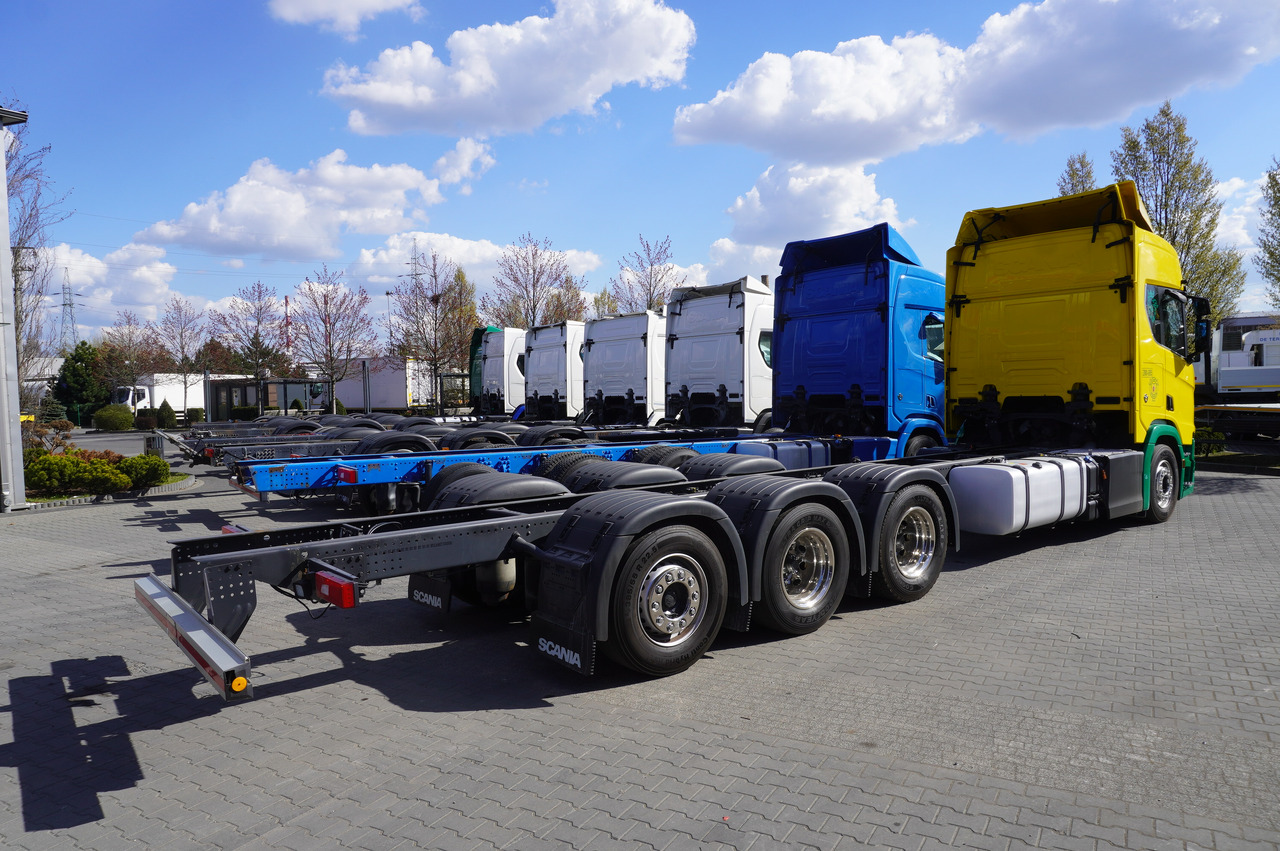 SCANIA R650 V8 / 650 HP/ frame 8.8 m / steered 4th axis / 20 units - Вантажівка з маніпулятором: фото 2 SCANIA R650 V8 / 650 HP/ frame 8.8 m / steered 4th axis / 20 units - Вантажівка з маніпулятором: фото 2