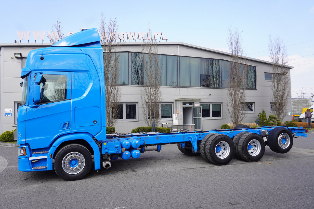SCANIA R650 V8 / 650 HP/ frame 8.8 m / steered 4th axle - Вантажівка з маніпулятором: фото 2 SCANIA R650 V8 / 650 HP/ frame 8.8 m / steered 4th axle - Вантажівка з маніпулятором: фото 2