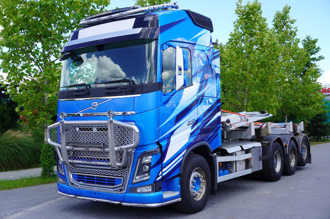 VOLVO FH16 750 8x4 / ALUCAR stanchion superstructure / 7.6 m chassis / Steered axle - Лісовоз: фото 2 VOLVO FH16 750 8x4 / ALUCAR stanchion superstructure / 7.6 m chassis / Steered axle - Лісовоз: фото 2