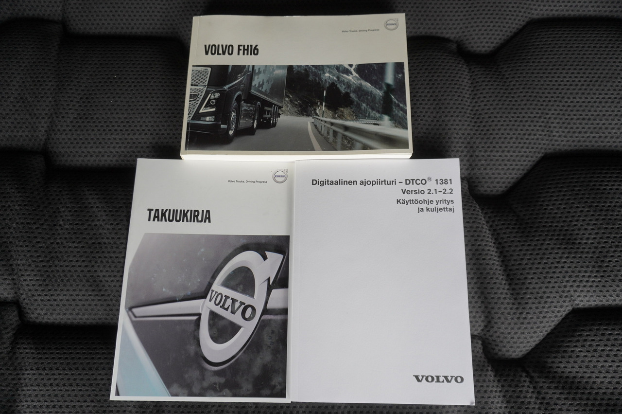 Вантажівка з маніпулятором VOLVO FH16 750 8x4x4 / 750 HP! / Frame 685 cm / Steered 4th axle: фото 30
