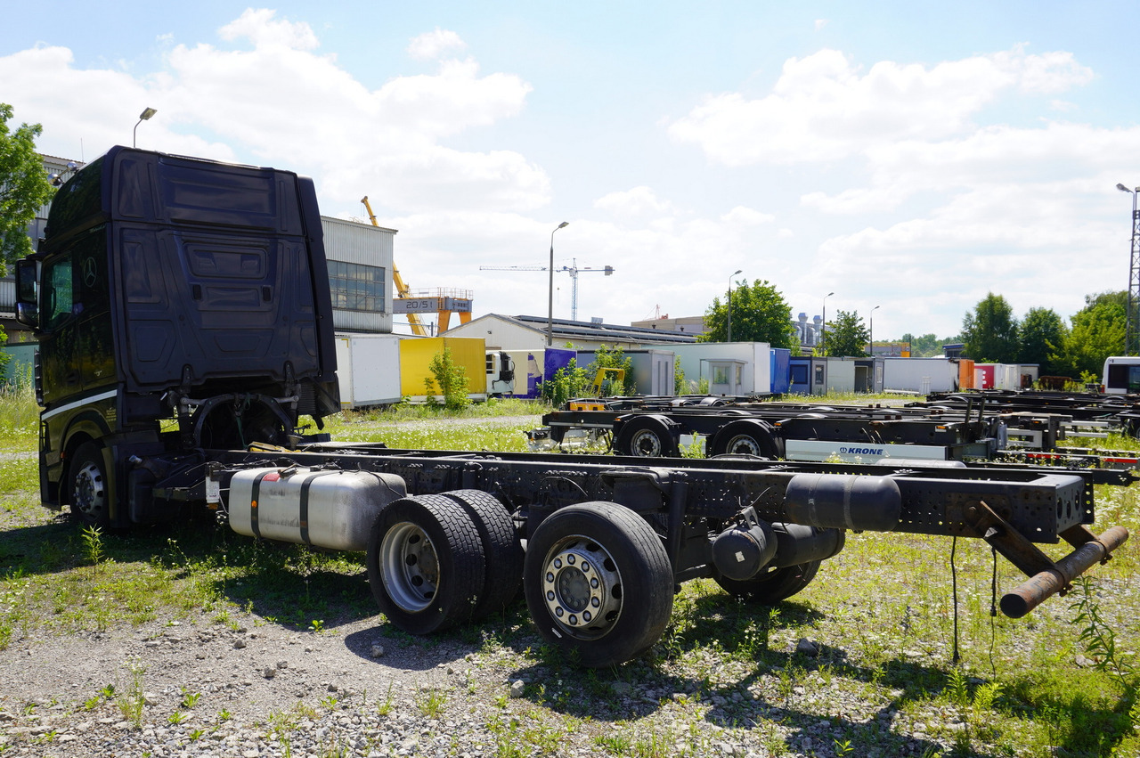 MERCEDES-BENZ Actros 2545 GIGA / without engine - Запчастини: фото 3 MERCEDES-BENZ Actros 2545 GIGA / without engine - Запчастини: фото 3