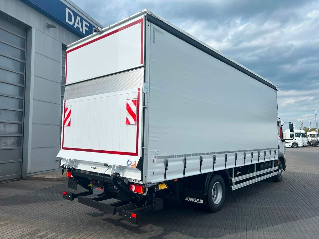 DAF XB 290 FA 16t Junge Curtainsider LBW 1.5 to. AHK - Тентована вантажівка: фото 4 DAF XB 290 FA 16t Junge Curtainsider LBW 1.5 to. AHK - Тентована вантажівка: фото 4