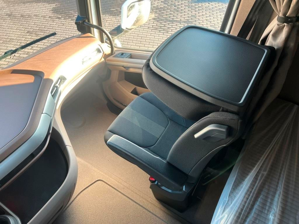 Новий Тягач DAF XG+ 480 Low Deck, ZF Intarder, SOFORT VERFÜGBAR: фото 8