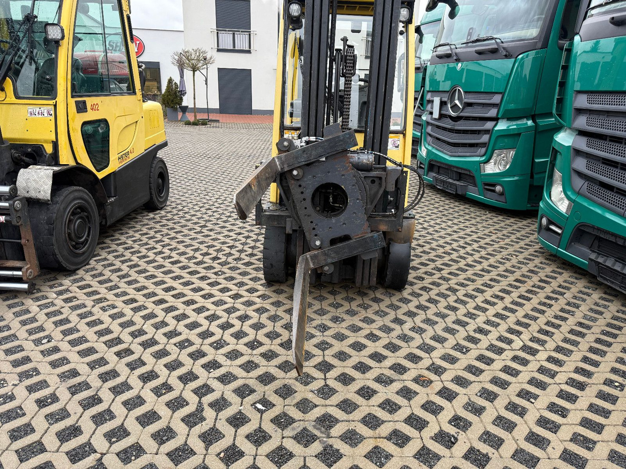 Hyster H1,6 FT drehbare Klammergabel Hyster H1,6 FT drehbare Klammergabel - Газовий навантажувач: фото 3 Hyster H1,6 FT drehbare Klammergabel Hyster H1,6 FT drehbare Klammergabel - Газовий навантажувач: фото 3
