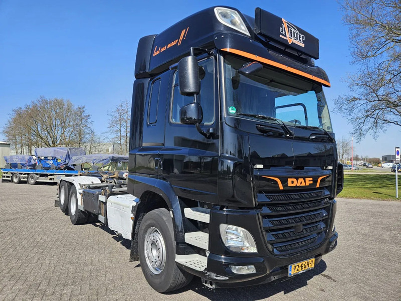 DAF CF 460 6X2 | 10 tyres | Hyva 22.57.S | Euro 6 | Retarder - Гаковий мультиліфт вантажівка: фото 2 DAF CF 460 6X2 | 10 tyres | Hyva 22.57.S | Euro 6 | Retarder - Гаковий мультиліфт вантажівка: фото 2