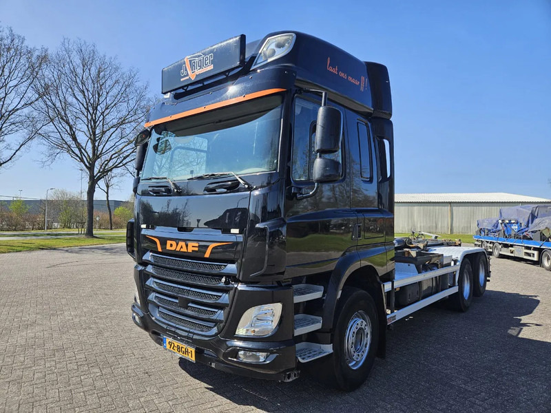 DAF CF 460 6X2 | 10 tyres | Hyva 22.57.S | Euro 6 | Retarder - Гаковий мультиліфт вантажівка: фото 1 DAF CF 460 6X2 | 10 tyres | Hyva 22.57.S | Euro 6 | Retarder - Гаковий мультиліфт вантажівка: фото 1