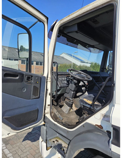 DAF CF 65 Euro 2 Manual - Вантажівка з закритим кузовом: фото 5 DAF CF 65 Euro 2 Manual - Вантажівка з закритим кузовом: фото 5