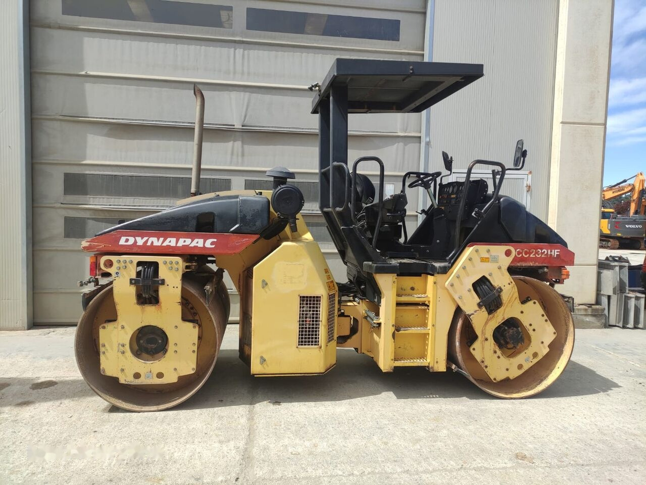Dynapac CC232HF - Дорожній каток: фото 4 Dynapac CC232HF - Дорожній каток: фото 4