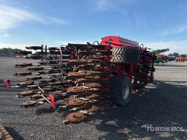 2012 Sumo 3-Point Versaplus 4 Meter Seed Drill - Посівний комплекс: фото 3 2012 Sumo 3-Point Versaplus 4 Meter Seed Drill - Посівний комплекс: фото 3