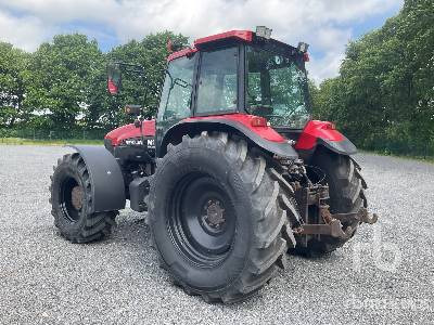 NEW HOLLAND M135 - Трактор: фото 2 NEW HOLLAND M135 - Трактор: фото 2