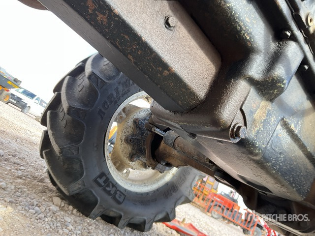 2001 Valtra 3500-4C 4WD Tractor - Трактор: фото 4 2001 Valtra 3500-4C 4WD Tractor - Трактор: фото 4