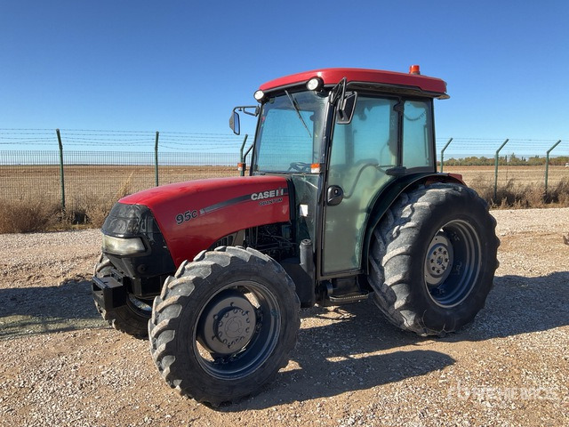 2010 Case IH Quantum 95C 4WD Tractor - Трактор: фото 1 2010 Case IH Quantum 95C 4WD Tractor - Трактор: фото 1