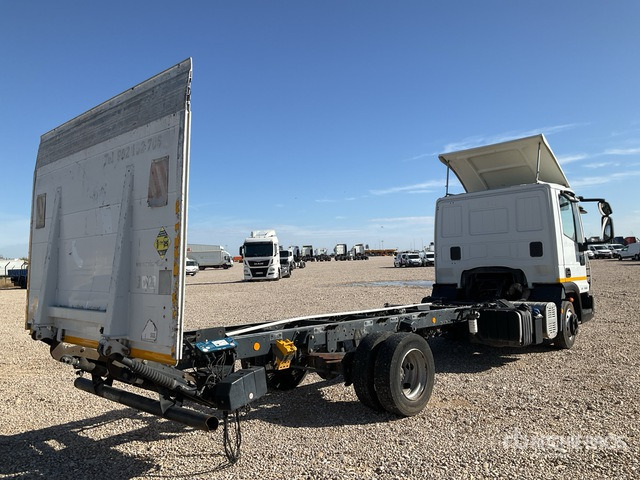 2012 Iveco Eurocargo 75E18 4x2 Cab and Chassis - Вантажівка шасі: фото 4 2012 Iveco Eurocargo 75E18 4x2 Cab and Chassis - Вантажівка шасі: фото 4