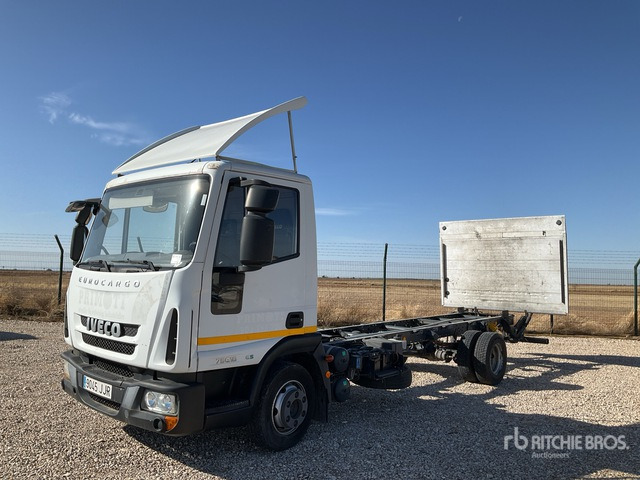 2012 Iveco Eurocargo 75E18 4x2 Cab and Chassis - Вантажівка шасі: фото 1 2012 Iveco Eurocargo 75E18 4x2 Cab and Chassis - Вантажівка шасі: фото 1