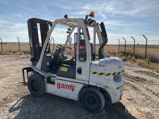 2015 Nissan YG1D2A32Q Forklift - Дизельний навантажувач: фото 3 2015 Nissan YG1D2A32Q Forklift - Дизельний навантажувач: фото 3