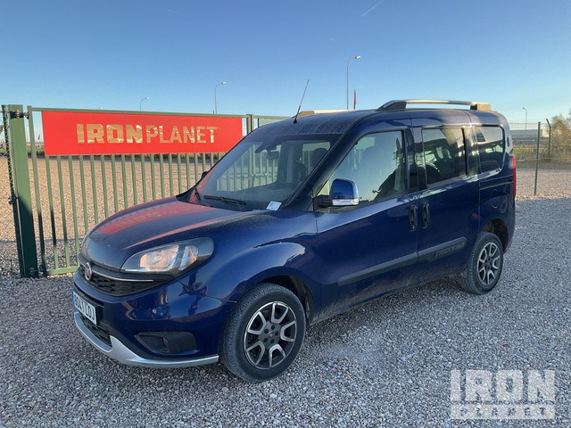 2019 Fiat Doblo 5 Passenger Van - Пасажирський фургон: фото 1 2019 Fiat Doblo 5 Passenger Van - Пасажирський фургон: фото 1