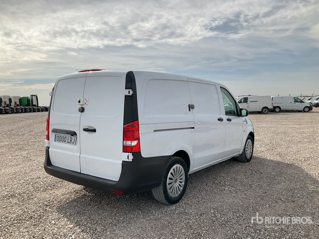 2019 Mercedes-Benz eVito Electric Cargo Van - Суцільнометалевий фургон: фото 3 2019 Mercedes-Benz eVito Electric Cargo Van - Суцільнометалевий фургон: фото 3