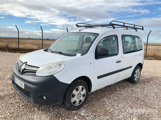 2019 Renault Kangoo Combi Passenger Van - Мікроавтобус, Пасажирський фургон: фото 1 2019 Renault Kangoo Combi Passenger Van - Мікроавтобус, Пасажирський фургон: фото 1