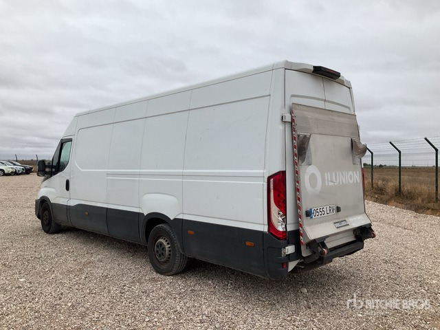 2021 Iveco Daily 35S18 Cargo Van - Комерційний автомобіль: фото 2 2021 Iveco Daily 35S18 Cargo Van - Комерційний автомобіль: фото 2