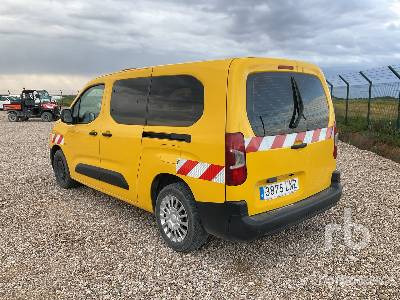 TOYOTA PROACE - Суцільнометалевий фургон: фото 2 TOYOTA PROACE - Суцільнометалевий фургон: фото 2