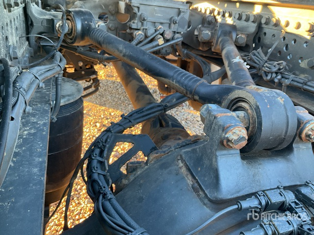 2015 Mercedes-Benz Arocs 2143 4x2 S/A Sleeper Truck Tractor - Тягач: фото 4 2015 Mercedes-Benz Arocs 2143 4x2 S/A Sleeper Truck Tractor - Тягач: фото 4