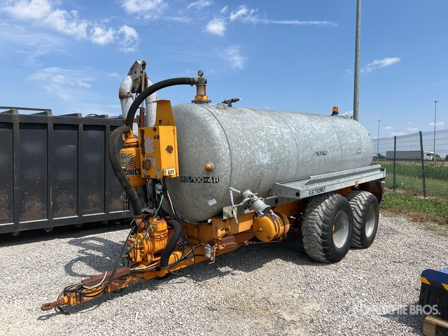 1997 VAIA MB100 V Manure Tank - Розкидач рідких добрив: фото 2 1997 VAIA MB100 V Manure Tank - Розкидач рідких добрив: фото 2