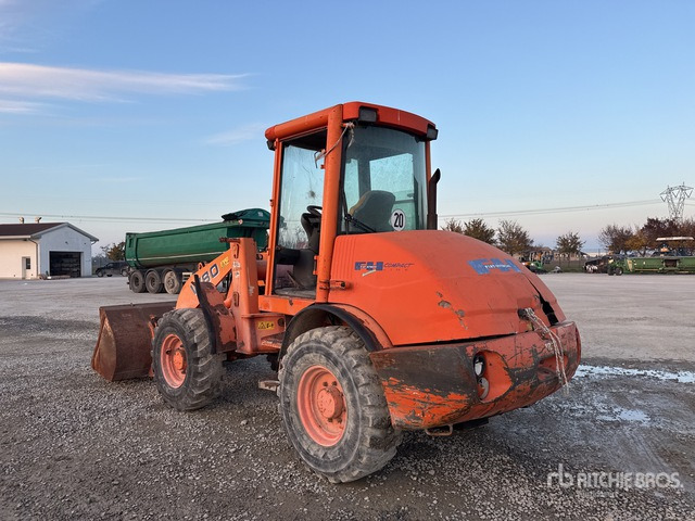 2001 Hitachi W80 Wheel Loader - Колісний навантажувач: фото 4 2001 Hitachi W80 Wheel Loader - Колісний навантажувач: фото 4