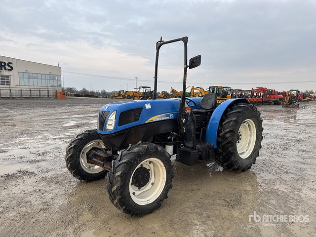 2009 New Holland T4050F 4WD Tractor - Трактор: фото 1 2009 New Holland T4050F 4WD Tractor - Трактор: фото 1