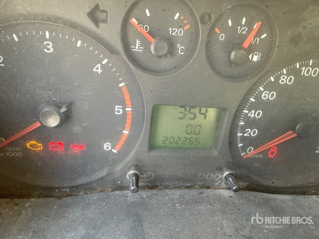 2011 Ford Transit (Inoperable) Dump Truck: Light Duty - Самоскид вантажівка: фото 3 2011 Ford Transit (Inoperable) Dump Truck: Light Duty - Самоскид вантажівка: фото 3