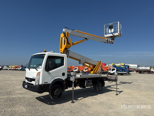 2011 Nissan Cabstar 35 - 11 2011 Multitel Pagliero MX250EX ... Bucket Truck - Автовишка: фото 1 2011 Nissan Cabstar 35 - 11 2011 Multitel Pagliero MX250EX ... Bucket Truck - Автовишка: фото 1