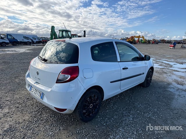 2011 Renault Clio Van Truck - Вантажівка з закритим кузовом: фото 3 2011 Renault Clio Van Truck - Вантажівка з закритим кузовом: фото 3