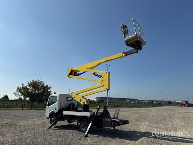 2011 Renault Maxity 110Dxi 2011 Socage DA320 20 m on Bucket Truck - Автовишка: фото 4 2011 Renault Maxity 110Dxi 2011 Socage DA320 20 m on Bucket Truck - Автовишка: фото 4