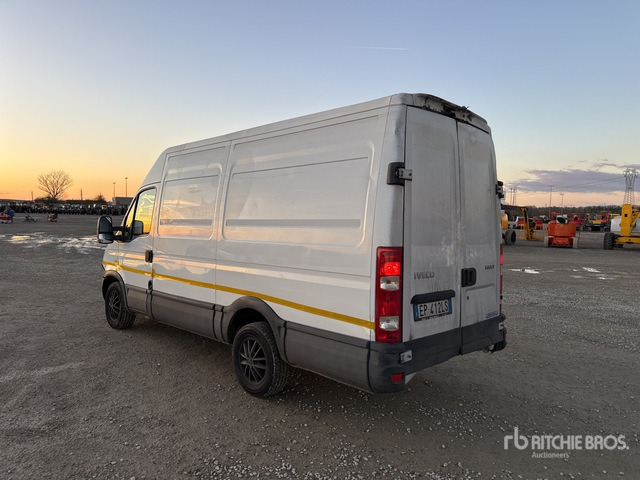 2013 Iveco Daily Van Truck - Вантажівка з закритим кузовом: фото 2 2013 Iveco Daily Van Truck - Вантажівка з закритим кузовом: фото 2