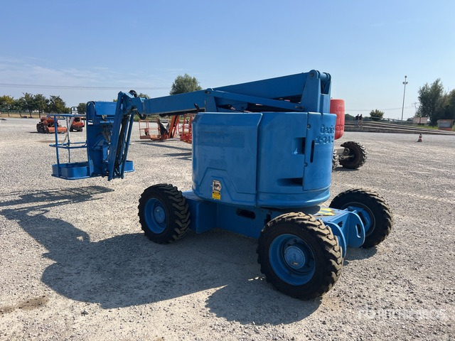 2015 Genie Z-34/22 (Inoperable) Articulating Boom Lift - Колінчастий підйомник: фото 4 2015 Genie Z-34/22 (Inoperable) Articulating Boom Lift - Колінчастий підйомник: фото 4